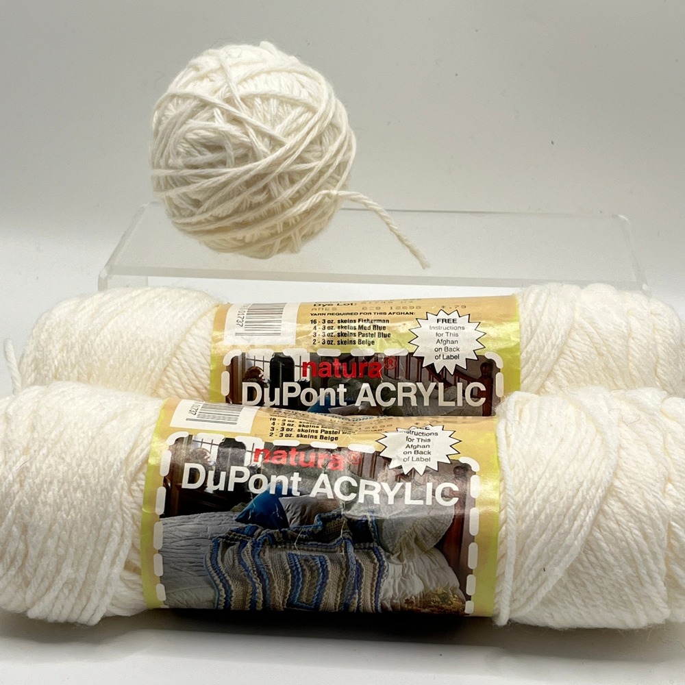 Natura DuPont Acrylic Yarn White 600 4-Ply Worsted Weight 3oz Skeins Lot of 2+1